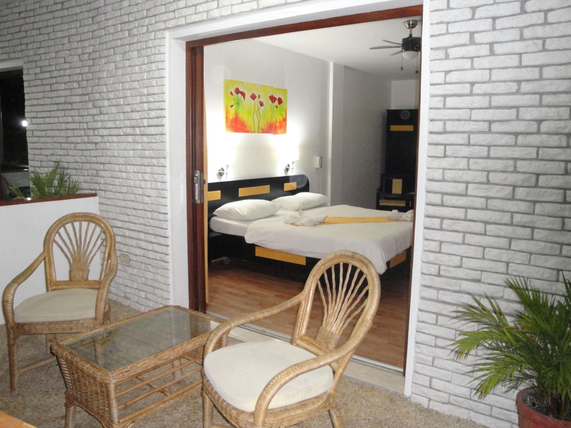 Harmony Hotel Panglao Buitenkant foto