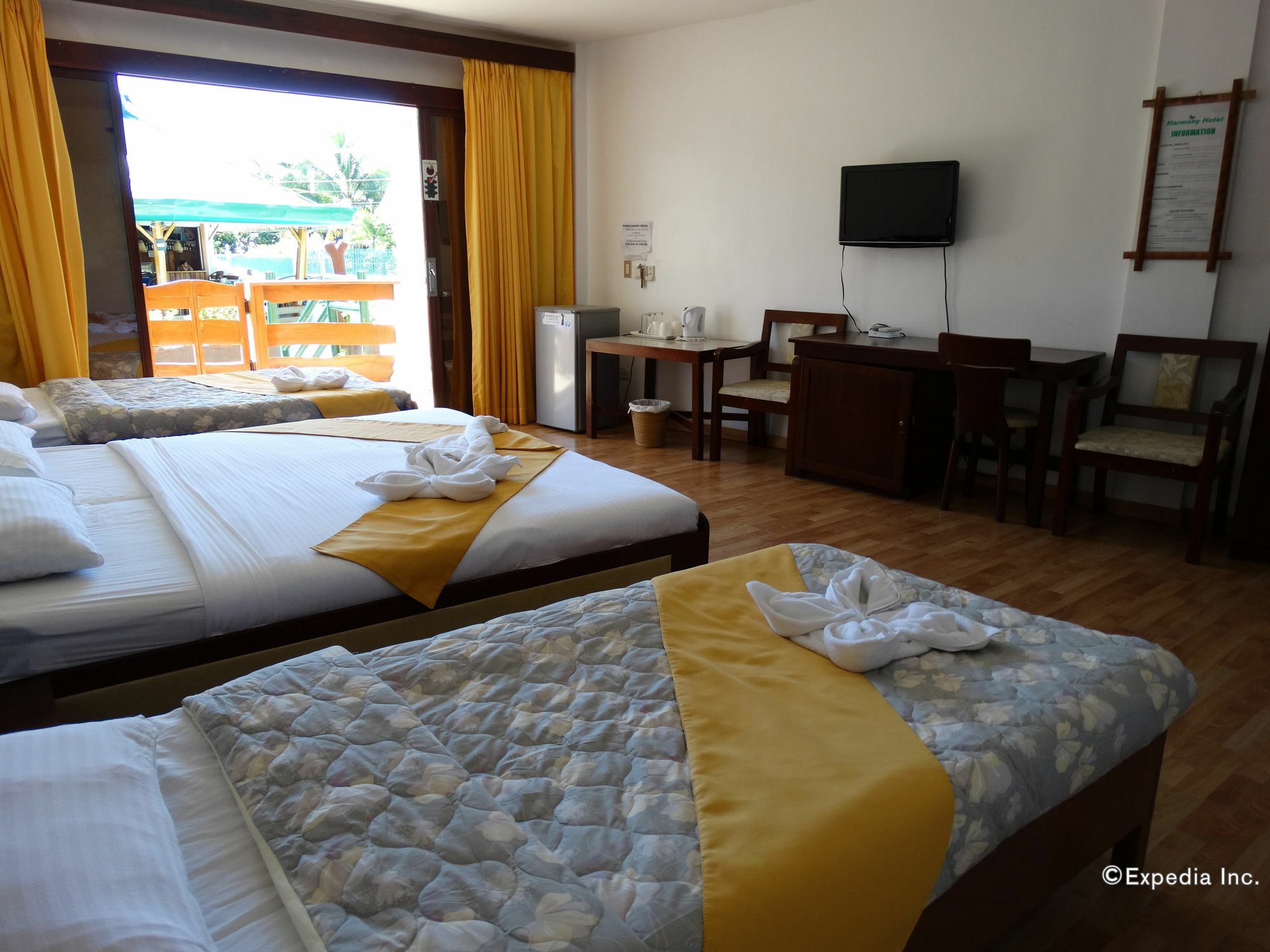 Harmony Hotel Panglao Buitenkant foto